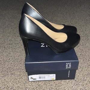 Naturalizer Teresa Black Leather Pump